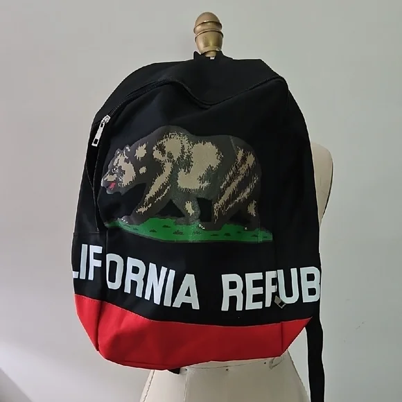 California Republic Black and Red Backpack - Picture 1 of 2